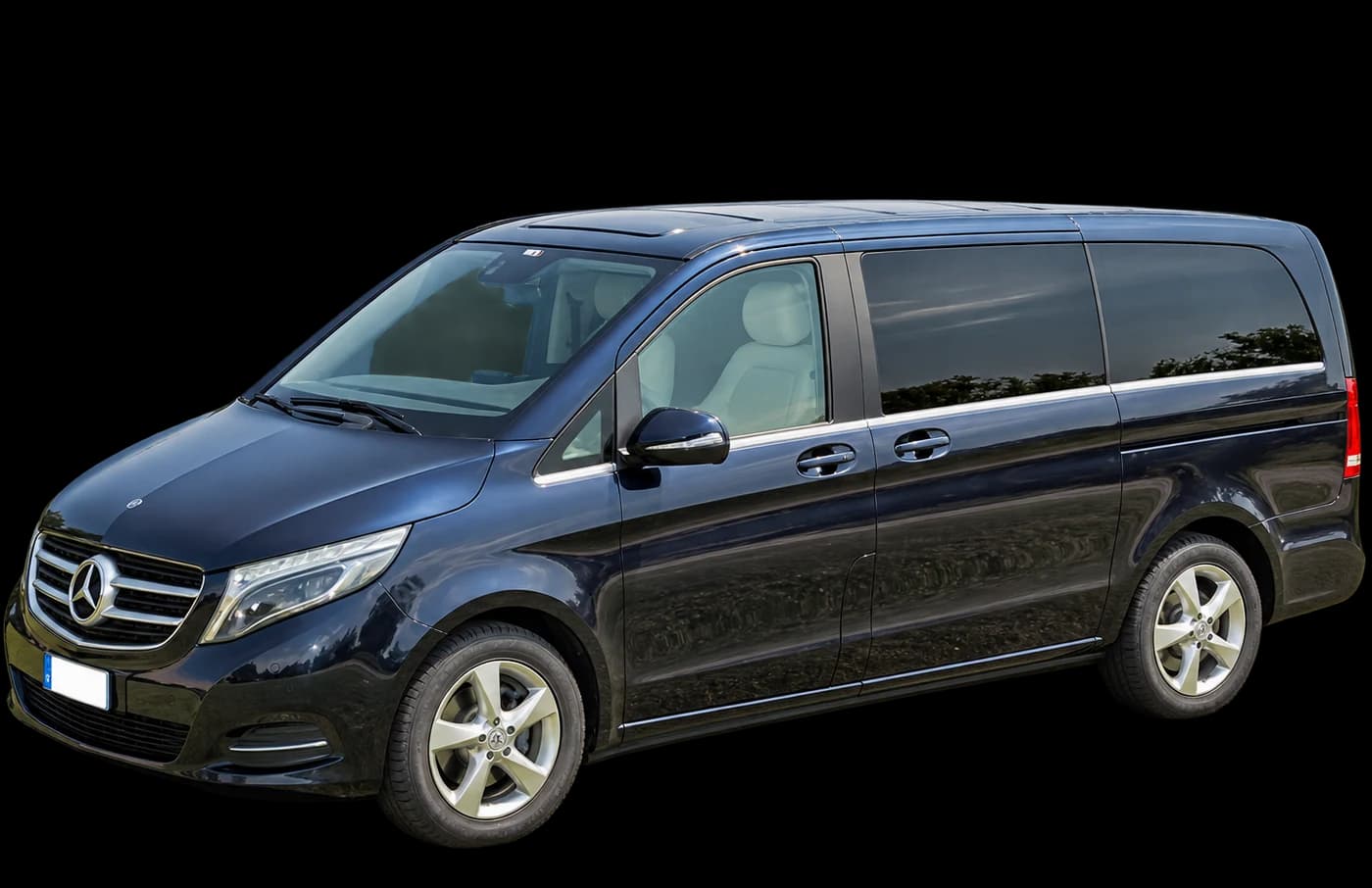 Schwarze Mercedes V-Klasse aus der GardaTaxi-Flotte